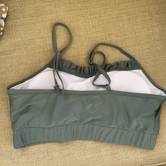 Green Bikini Set - Picture 3 of 7